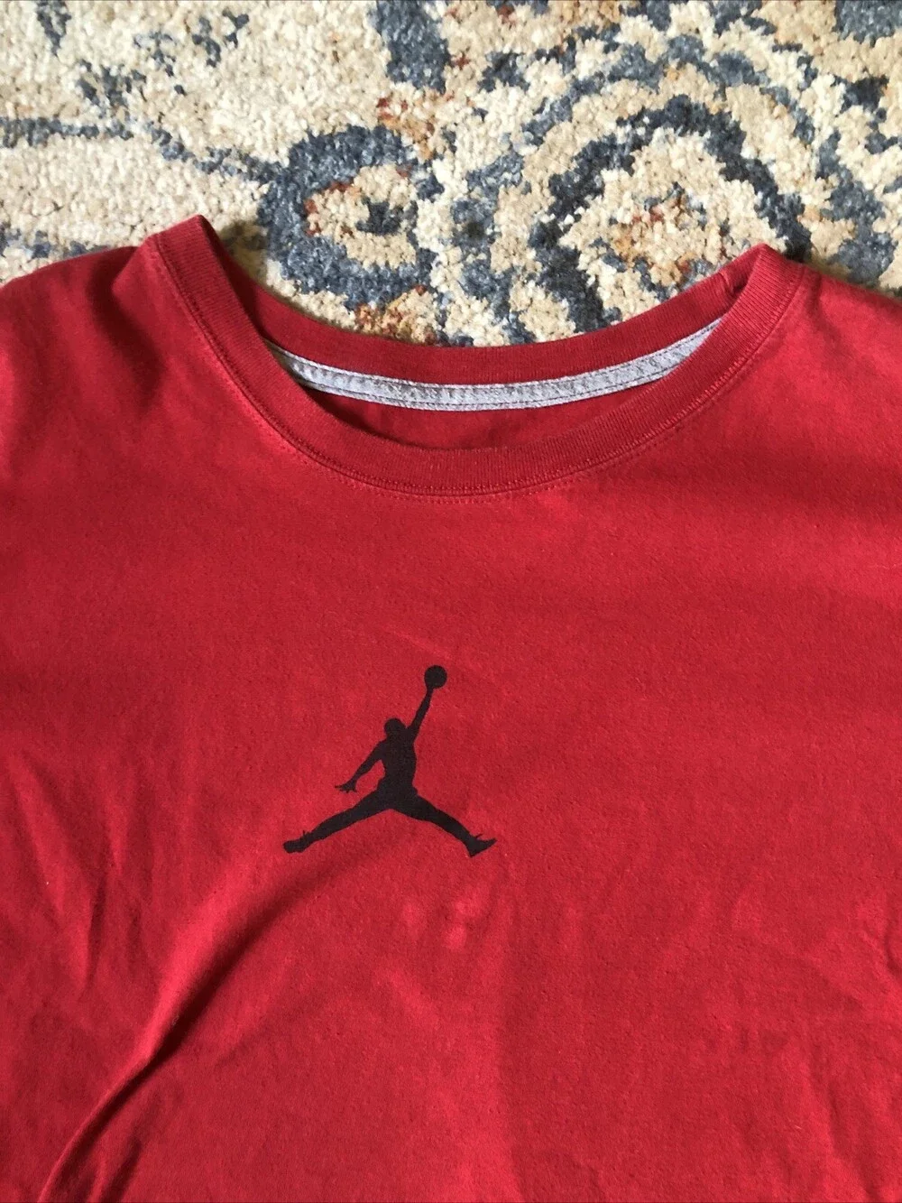 Vintage Air Jordan Center Logo Mens Red And Black Graphic Tee Shirt Size XXL